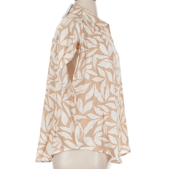 NWT Torrid Crinkle Gauze Dolman Top in tan and white leaf print Size 1X - Picture 4 of 7